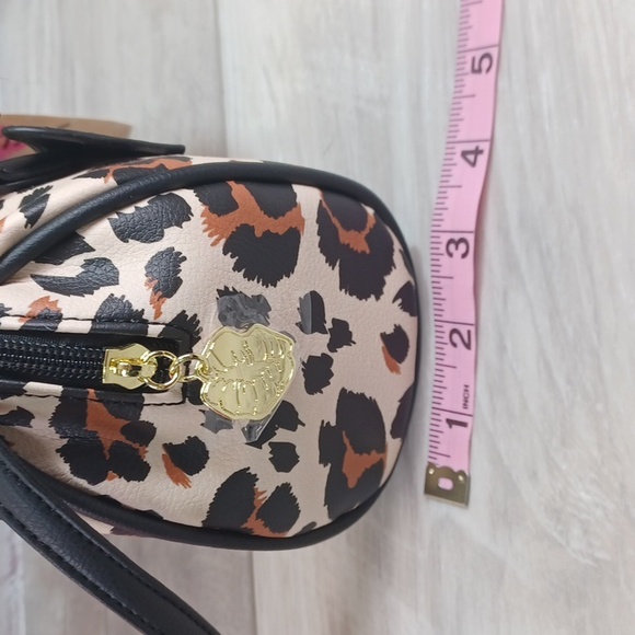 Betsey Johnson Cheetah Mini Barrel NWT - Picture 6 of 9